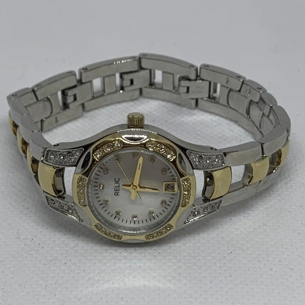 Relic by Fossil ZR11761 Women's Stainless Steel Analog Dial Quartz Watch Ga98